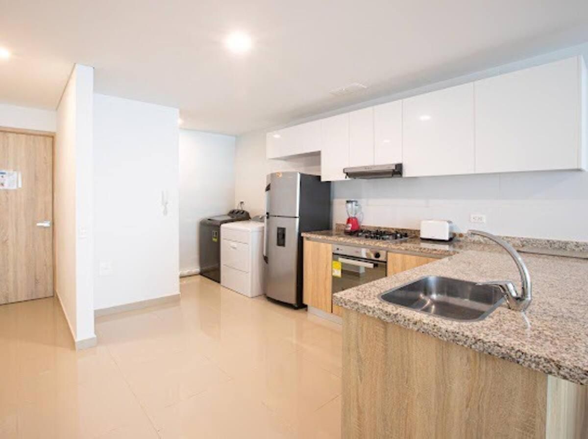 Acogedor Marbella Ideal Familias Mínimo 2 Días Apartamento